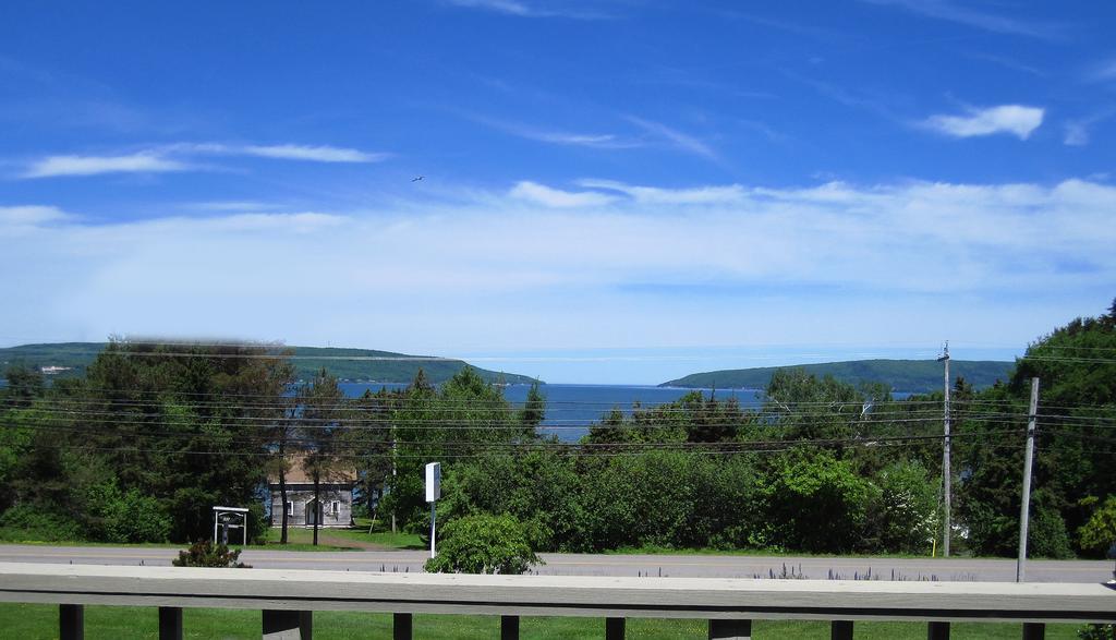Basinview Motel Smiths Cove Экстерьер фото