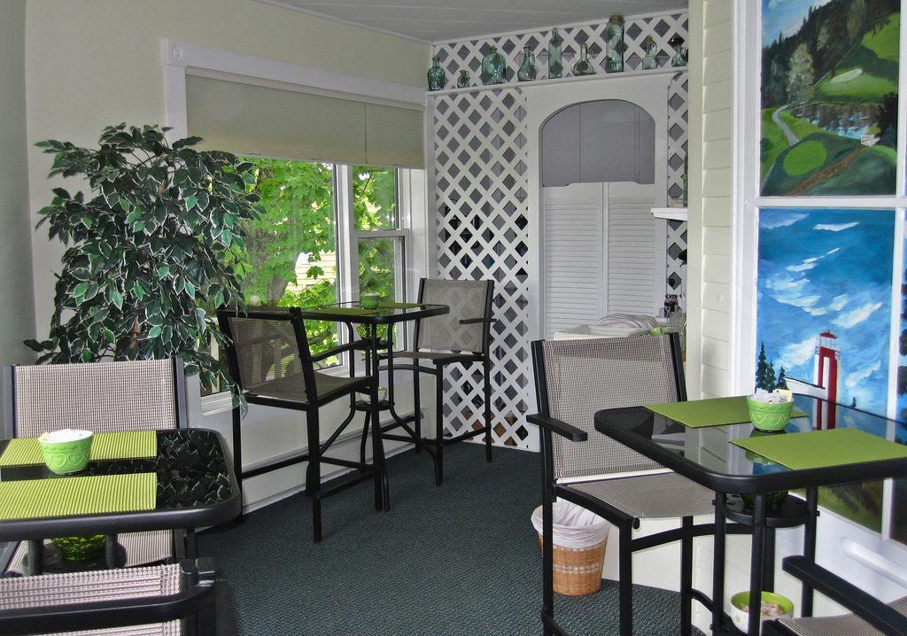 Basinview Motel Smiths Cove Экстерьер фото