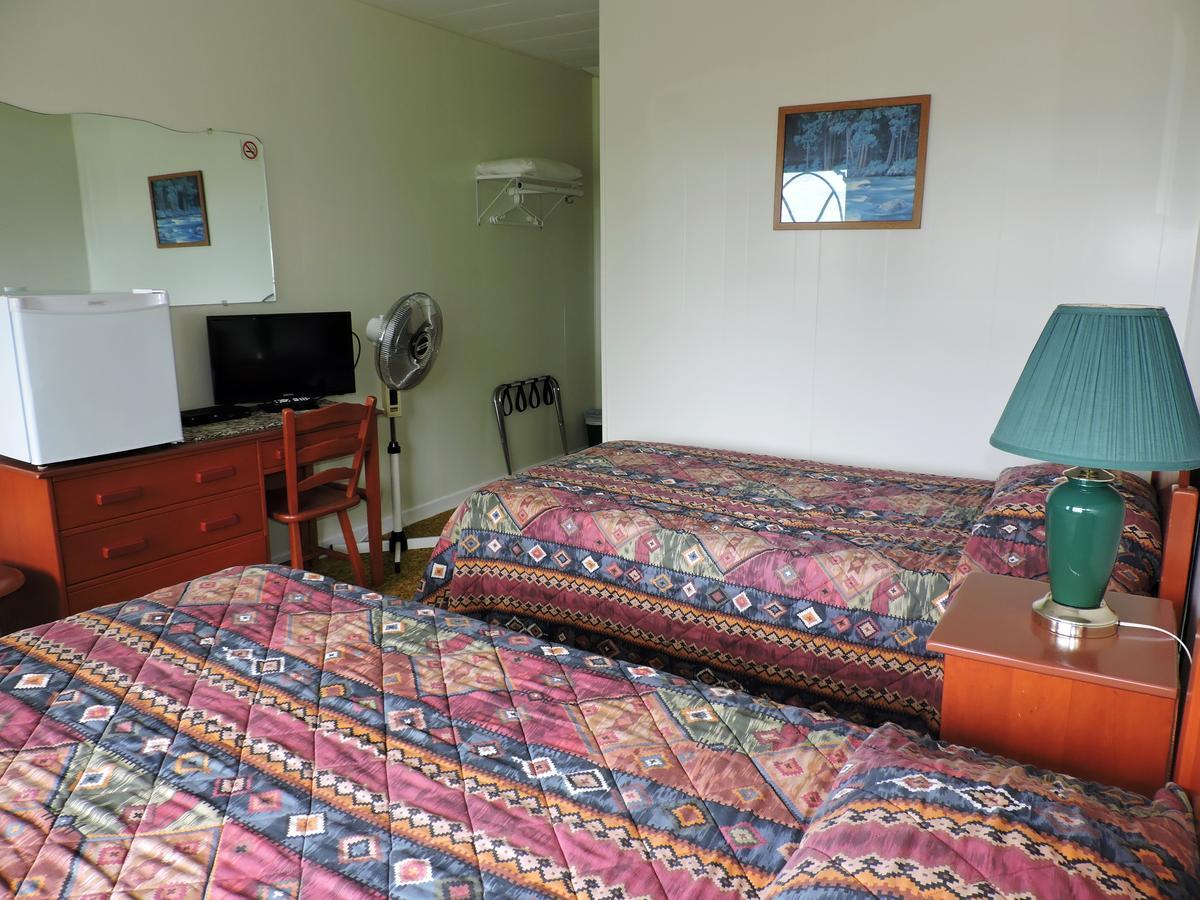 Basinview Motel Smiths Cove Экстерьер фото